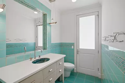 Bath - 3659 Brandy Rd, Caddo, TX 76429 photo 1 of 10