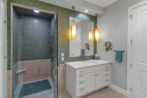 Bath - 3659 Brandy Rd, Caddo, TX 76429 photo 3 of 10