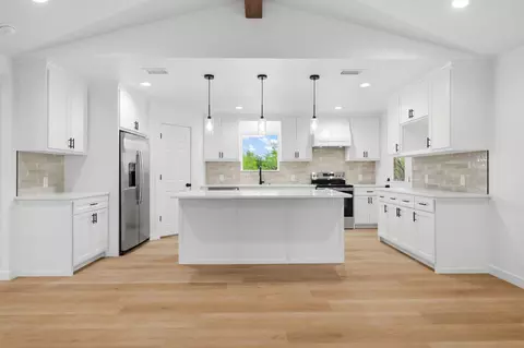 1556 Sunset Dr, Baird, TX 79504