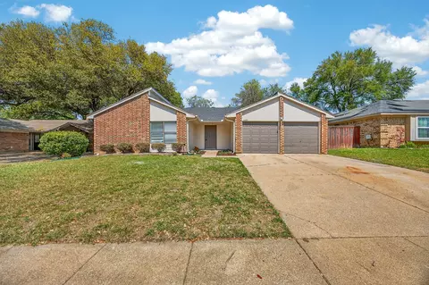 2409 Springridge Dr, Arlington, TX 76014