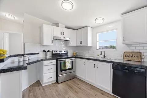612 S Aquilla St, Itasca, TX 76055