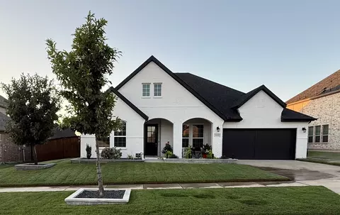 460 Pinyon Ln, Frisco, TX 75033