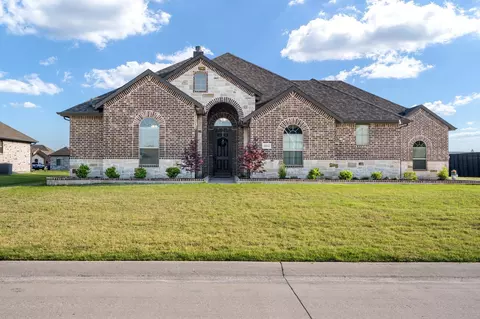 1863 Meadowbrook Ln, Nevada, TX 75173