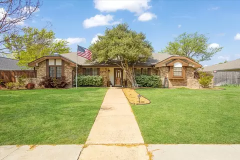 2813 Graphic Pl, Plano, TX 75075