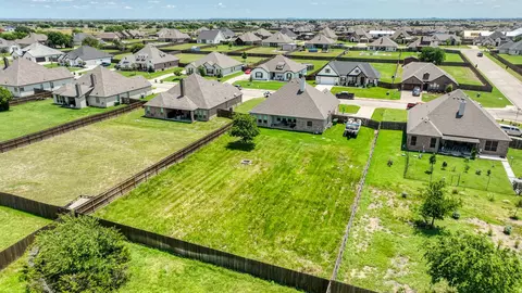 119 Oak View Dr, Godley, TX 76044