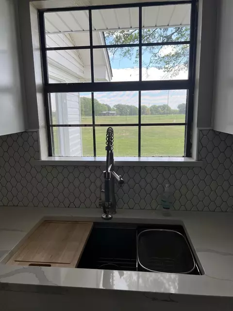 Kitchen - 8740 County Road 2403, Tool, TX 75143 photo 2 of 3