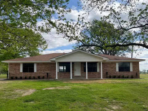 Exterior - 8740 County Road 2403, Tool, TX 75143 photo 2 of 8