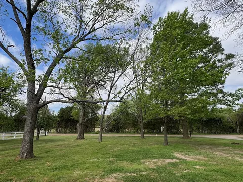 Exterior - 8740 County Road 2403, Tool, TX 75143 photo 3 of 8