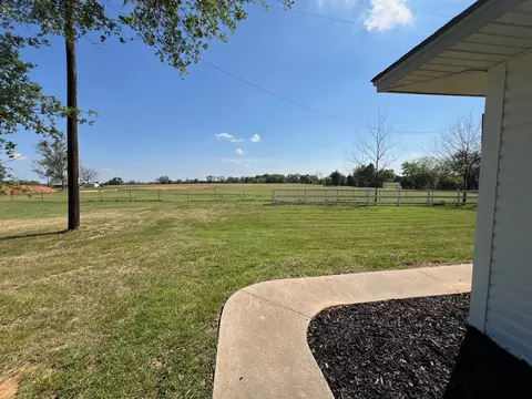 Exterior - 8740 County Road 2403, Tool, TX 75143 photo 6 of 8