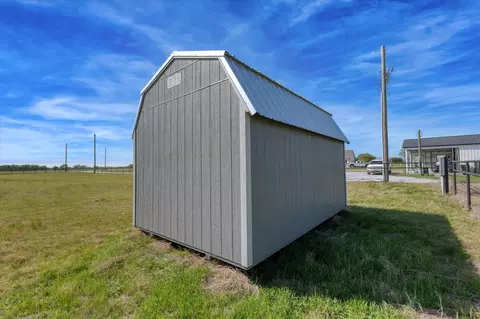 2641 Bode Rd, West, TX 76691 photo 8