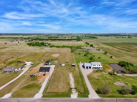 2641 Bode Rd, West, TX 76691 photo 10
