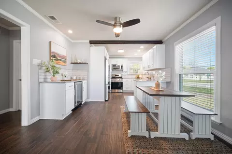 2617 Benbrook Blvd, Fort Worth, TX 76109