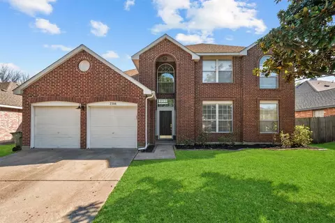 2306 Edinburgh St, Arlington, TX 76018