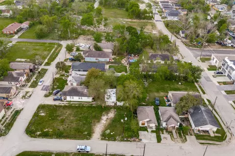 3616 Farmer St, Houston, TX 77020