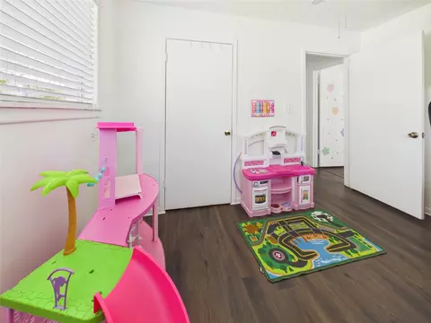 Bedroom - 321 E Pne, Jacksboro, TX 76458 photo 5 of 5