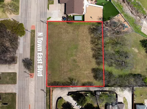 330 Town East Blvd, Sunnyvale, TX 75182