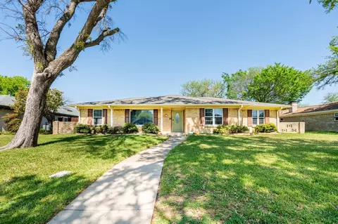 1521 Glenwick Dr, Plano, TX 75075