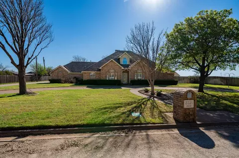 2221 Avenue Q, Anson, TX 79501