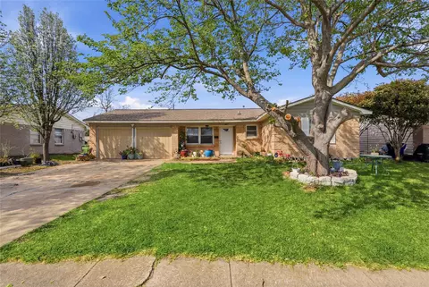 4101 Amherst Dr, Garland, TX 75042