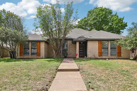 Exterior - 1003 Meridith Dr, Terrell, TX 75160 photo 2 of 8