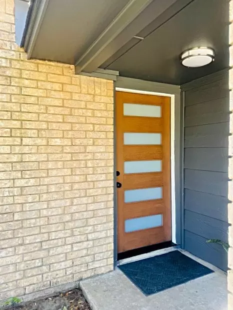 Entry Way - 1003 Meridith Dr, Terrell, TX 75160 photo 1 of 2