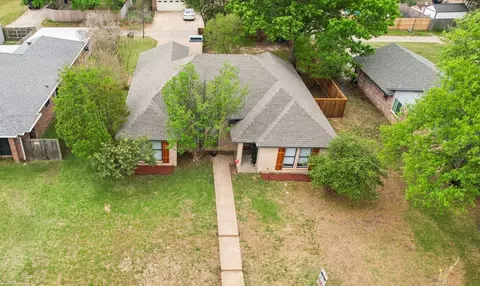 View/Area - 1003 Meridith Dr, Terrell, TX 75160 photo 1 of 7