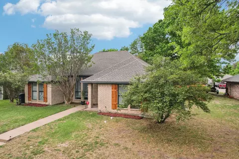 Exterior - 1003 Meridith Dr, Terrell, TX 75160 photo 3 of 8