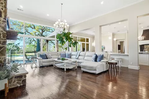 Living - 2450 Post Oak Dr, Corinth, TX 76210 photo 4 of 5