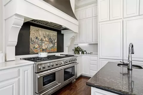 Kitchen - 2450 Post Oak Dr, Corinth, TX 76210 photo 3 of 4