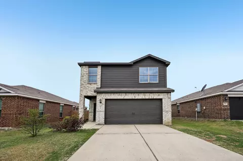 1927 Churchill Downs Dr, Seagoville, TX 75159