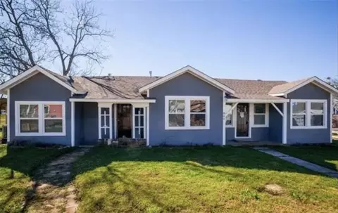 802 Johnson St, Weatherford, TX 76086