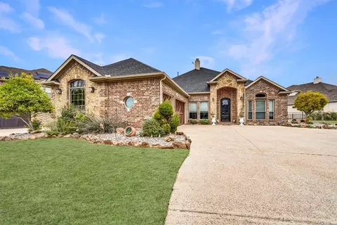 12129 Indian Creek Dr, Fort Worth, TX 76179