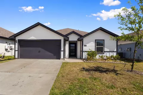 6537 Shoreline Ln, Princeton, TX 75407