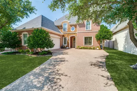 5902 Arrowhead Dr, Frisco, TX 75034