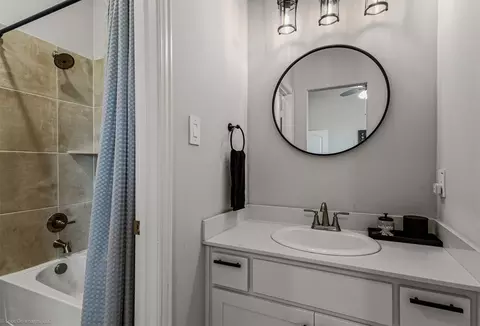 Bath - 6513 Earley, Forney, TX 75126 photo 5 of 6