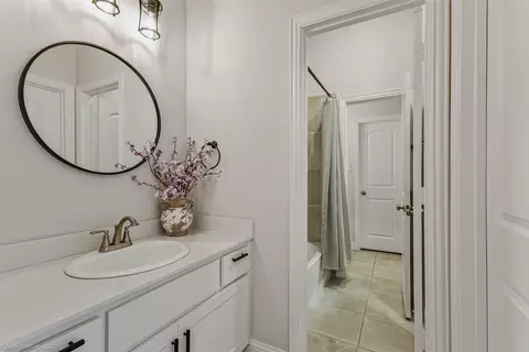 Bath - 6513 Earley, Forney, TX 75126 photo 4 of 6