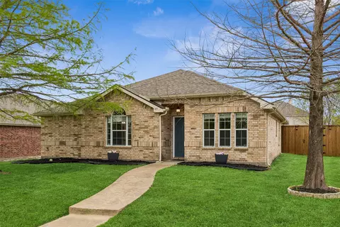 413 Sandy Ln, Royse City, TX 75189
