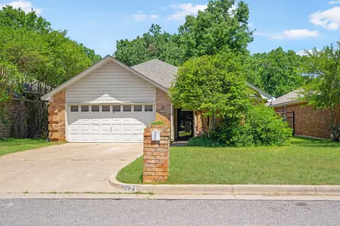 3921 Wentworth Dr, Arlington, TX 76001