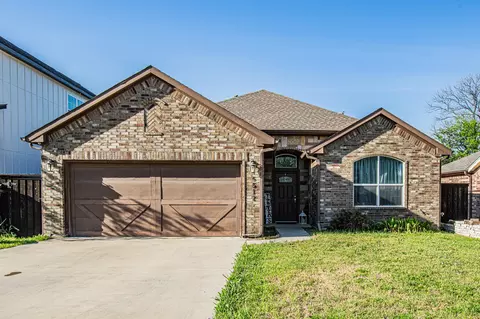 5512 Crowley St, Sansom Park, TX 76114
