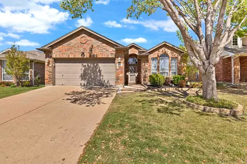 2649 Chadwick Dr, Fort Worth, TX 76131