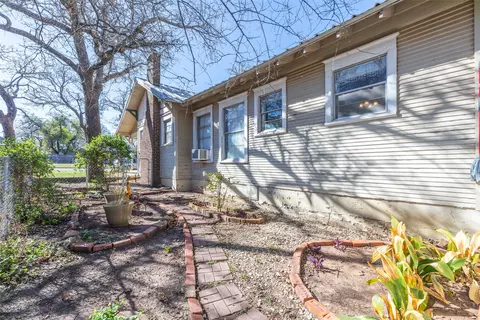 Exterior - 703 E 21st St, Cisco, TX 76437 photo 6 of 11