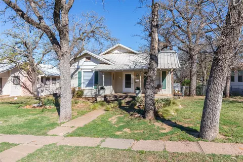 703 E 21st St, Cisco, TX 76437