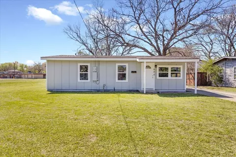 606 S Contemporary Dr, Sherman, TX 75092