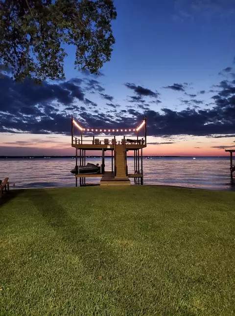 136 Harbor Dr, Gun Barrel City, TX 75156