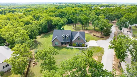160 Oakwood Hills Dr, Paradise, TX 76073