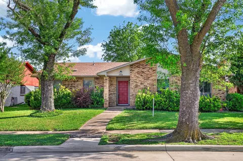 2950 San Diego Dr, Dallas, TX 75228