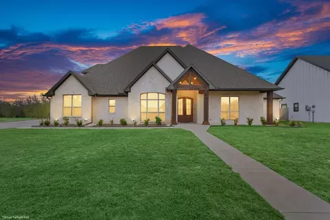 1024 Cecilia Ct, Robinson, TX 76706