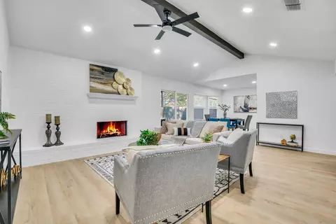 6529 Blue Grass Dr, Watauga, TX 76148