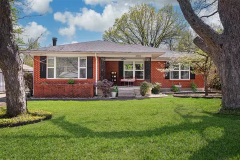 6734 Blessing Dr, Dallas, TX 75214