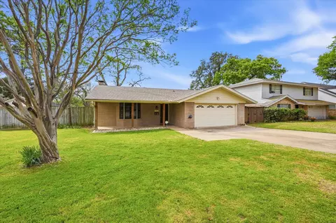 2006 Normandy Dr, Irving, TX 75060